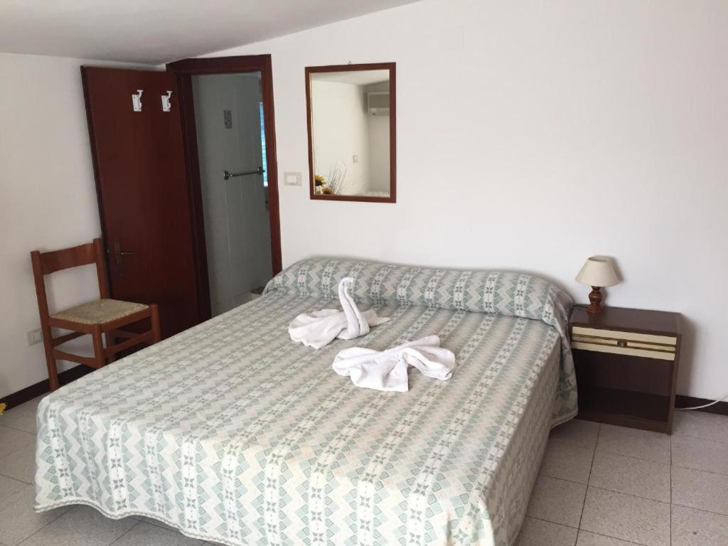 B&B Decarlo Property Тропеа Екстериор снимка