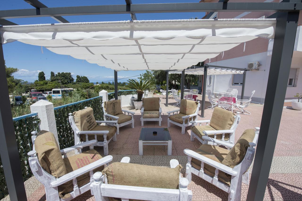 B&B Decarlo Property Тропеа Екстериор снимка